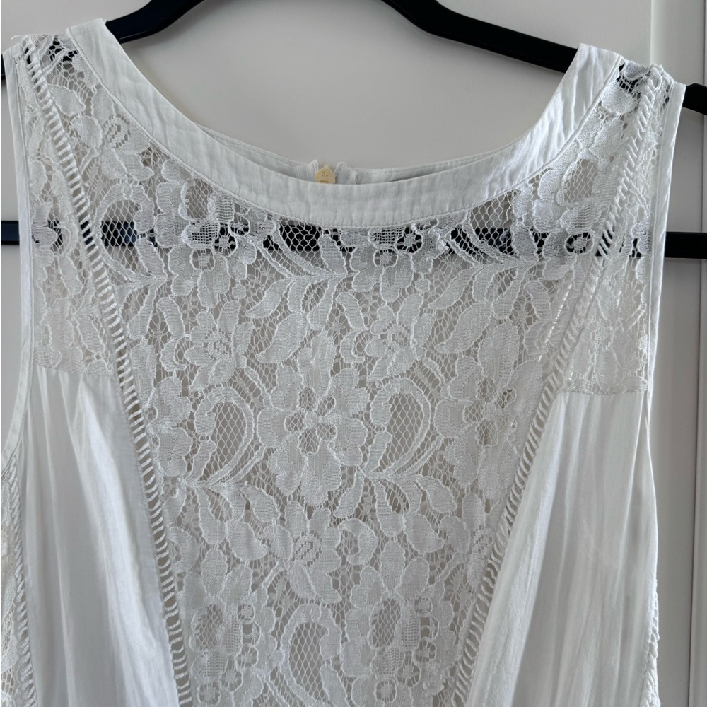SISLEY Elegant White Lace Maxi Dress - Picture 4 of 10